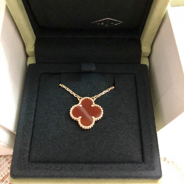 van cleef arpels necklace replica