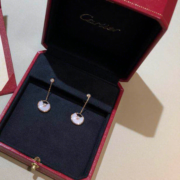 Fake amulette de cartier earring