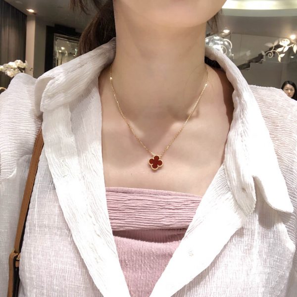 van cleef arpels necklace fake