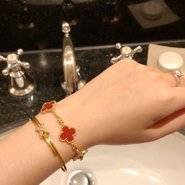 Replica Van cleef & arpels Vintage Alhambra bracelet, 5 motifs, real gold