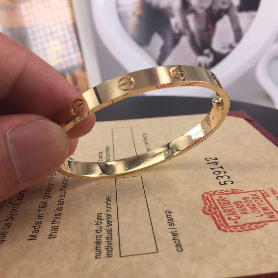 18k gold love bracelet