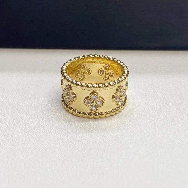 replica van cleef ring gold cheap