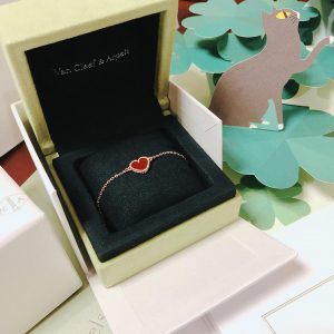 van cleef sweet alhambra heart bracelet copy