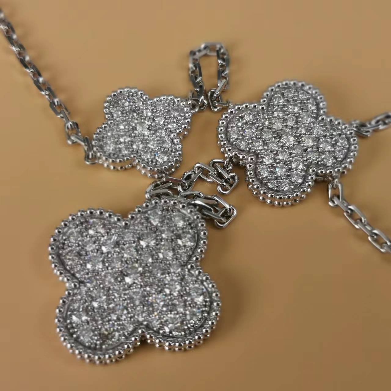 Magic Alhambra necklace, 6 motifs