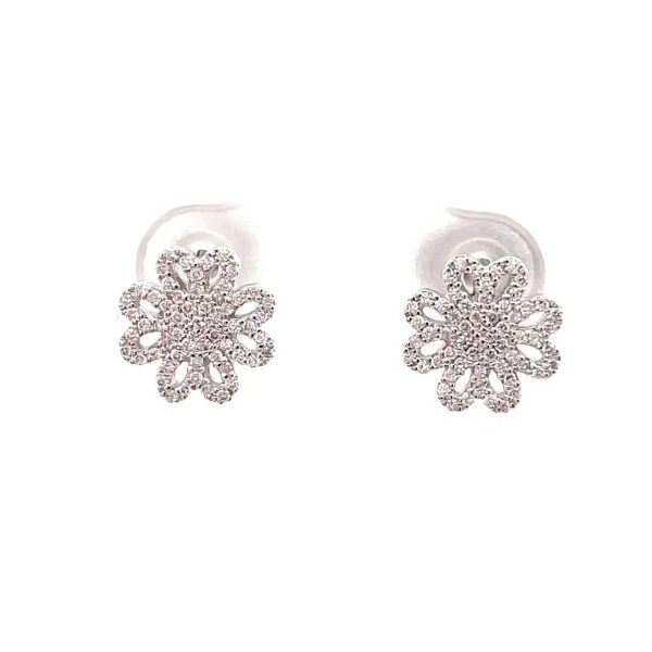 Sparkly 18kt white gold stud earrings