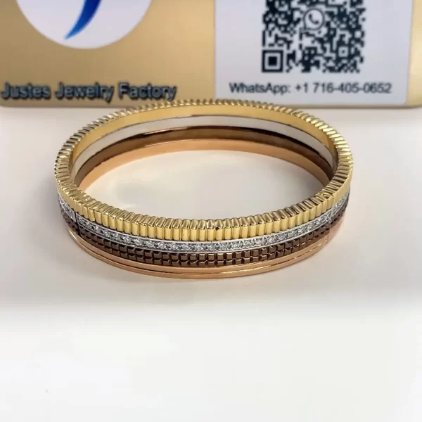 Boucheron Quatre Classique Bracelet fake