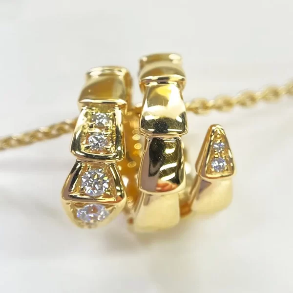 Bulgari Serpenti Viper Necklace 18k gold