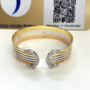 Vintage Cartier 'Double C' cuff bracelet crafted in 18 karat yellow