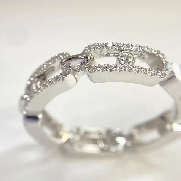 replica Messika ring